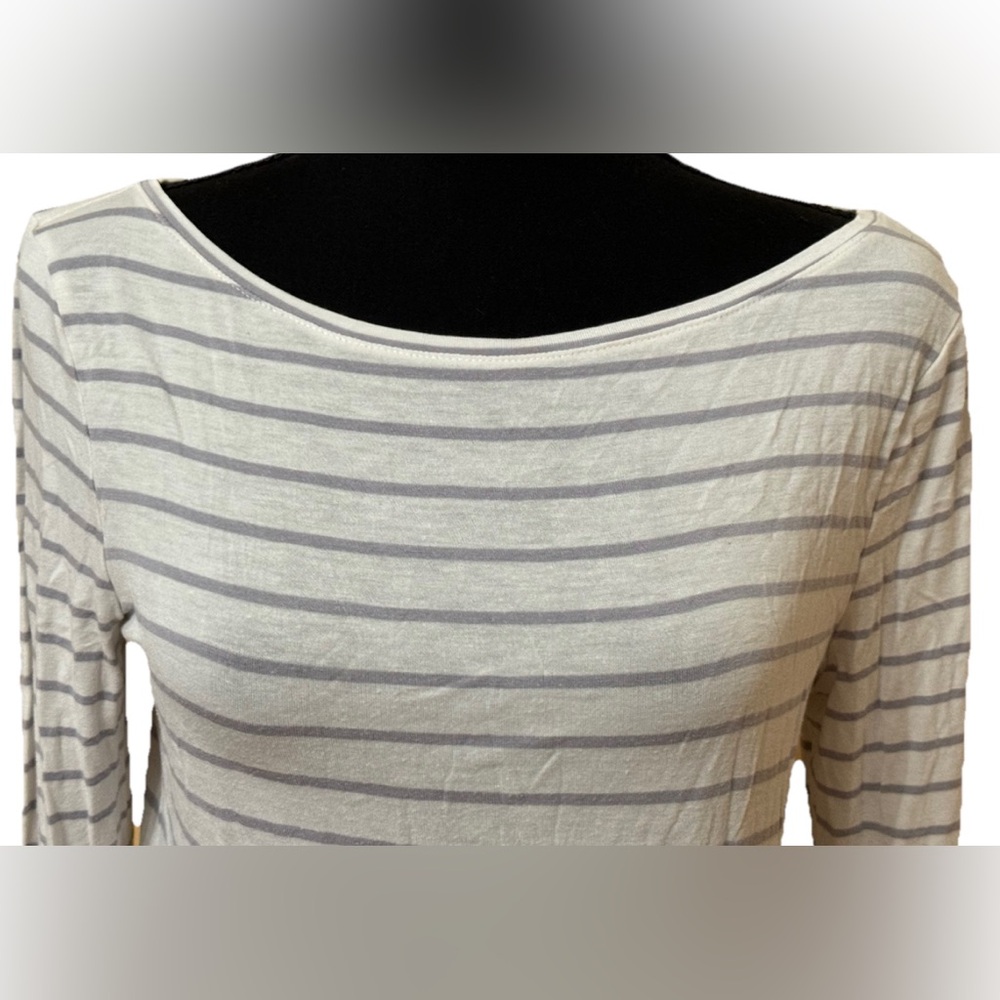 WHBM Long Sleeve Shirt - Picture 3 of 9